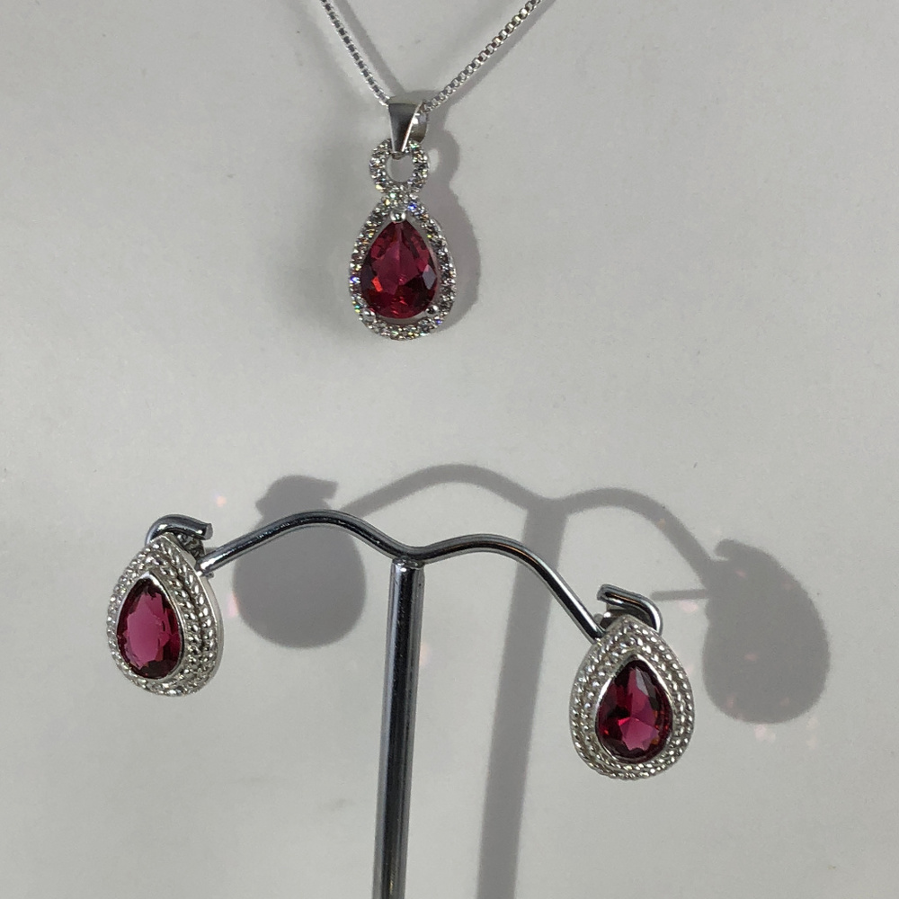 2CT Ruby 925 Silver Earrings & 2CT Ruby Pendant